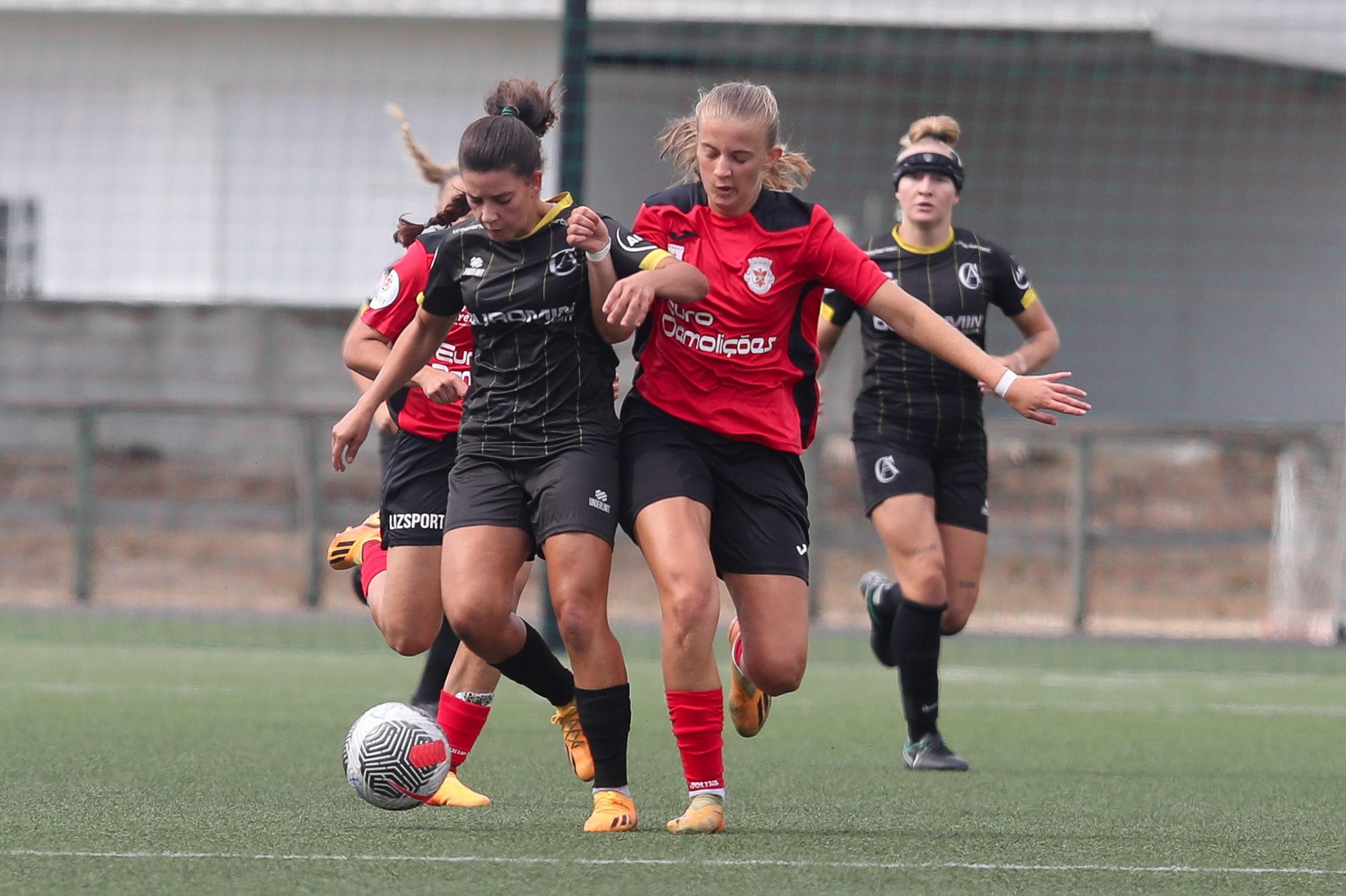 2023.09.03-futebol-feminino-albergaria-atletico-ouriense-catarina-mairos-fpf-papagaio-louro-scaled Atlético perde em Albergaria mas tem quartos sob reserva
