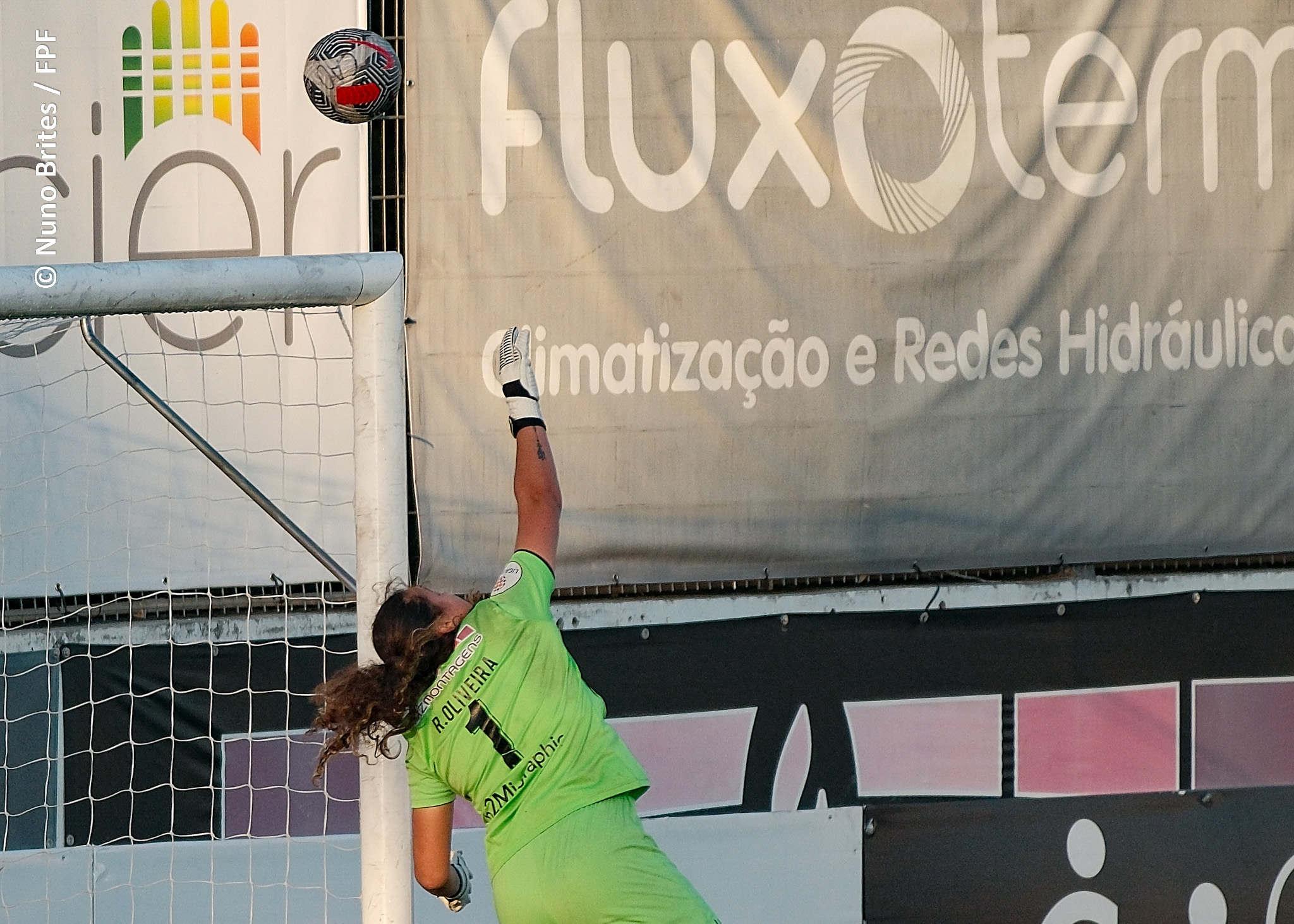 2023.11.25-futebol-feminino-atletico-ouriense-damaiense-3-2 Guardiãs ergueram o muro e forçaram o nulo entre Ouriense e Damaiense