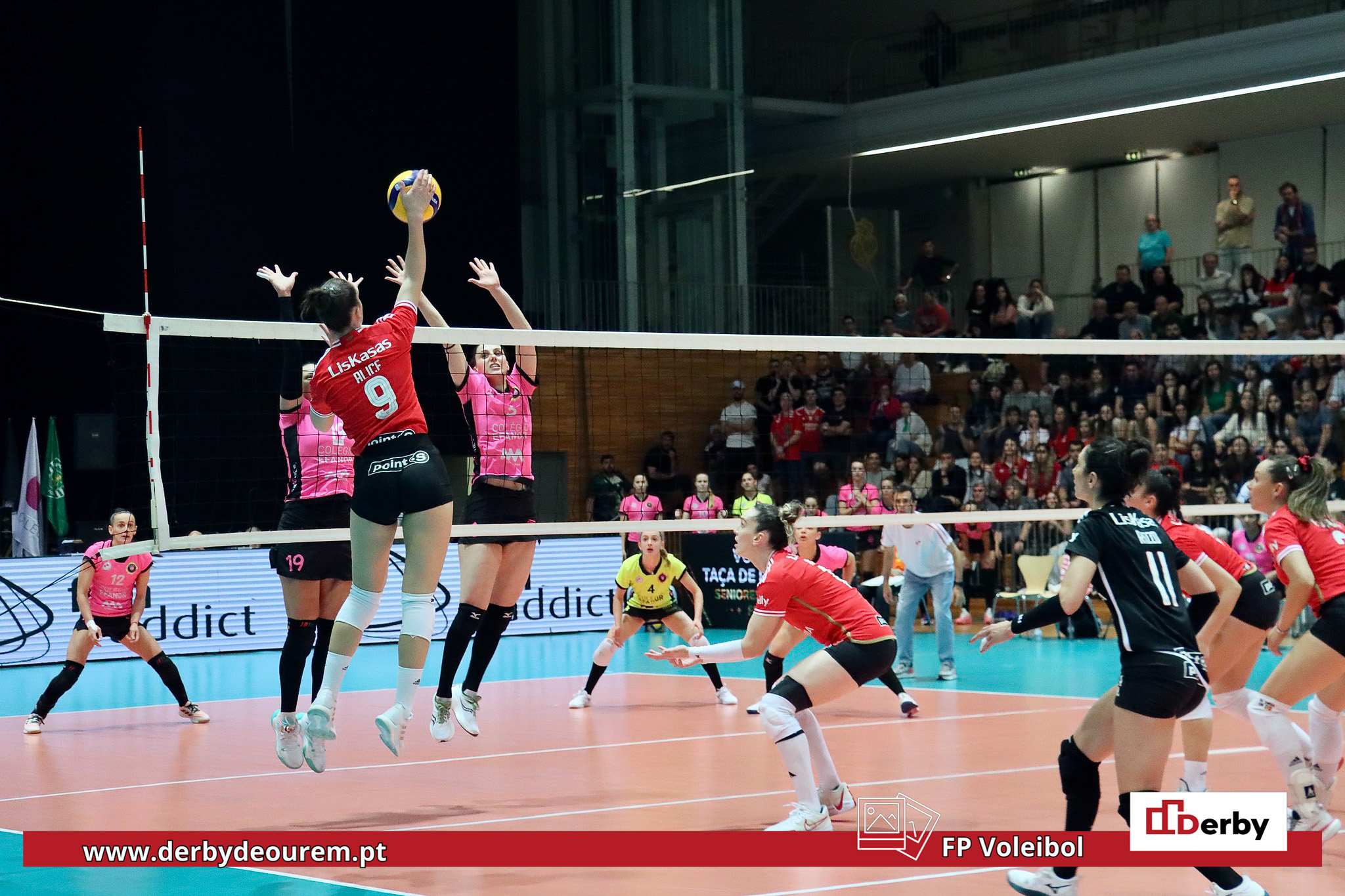 2024.03.23-voleibol-feminino-benfica-alice-clemente-4 Alice Clemente ajuda Benfica a conquistar a Taça de Portugal... 50 anos depois