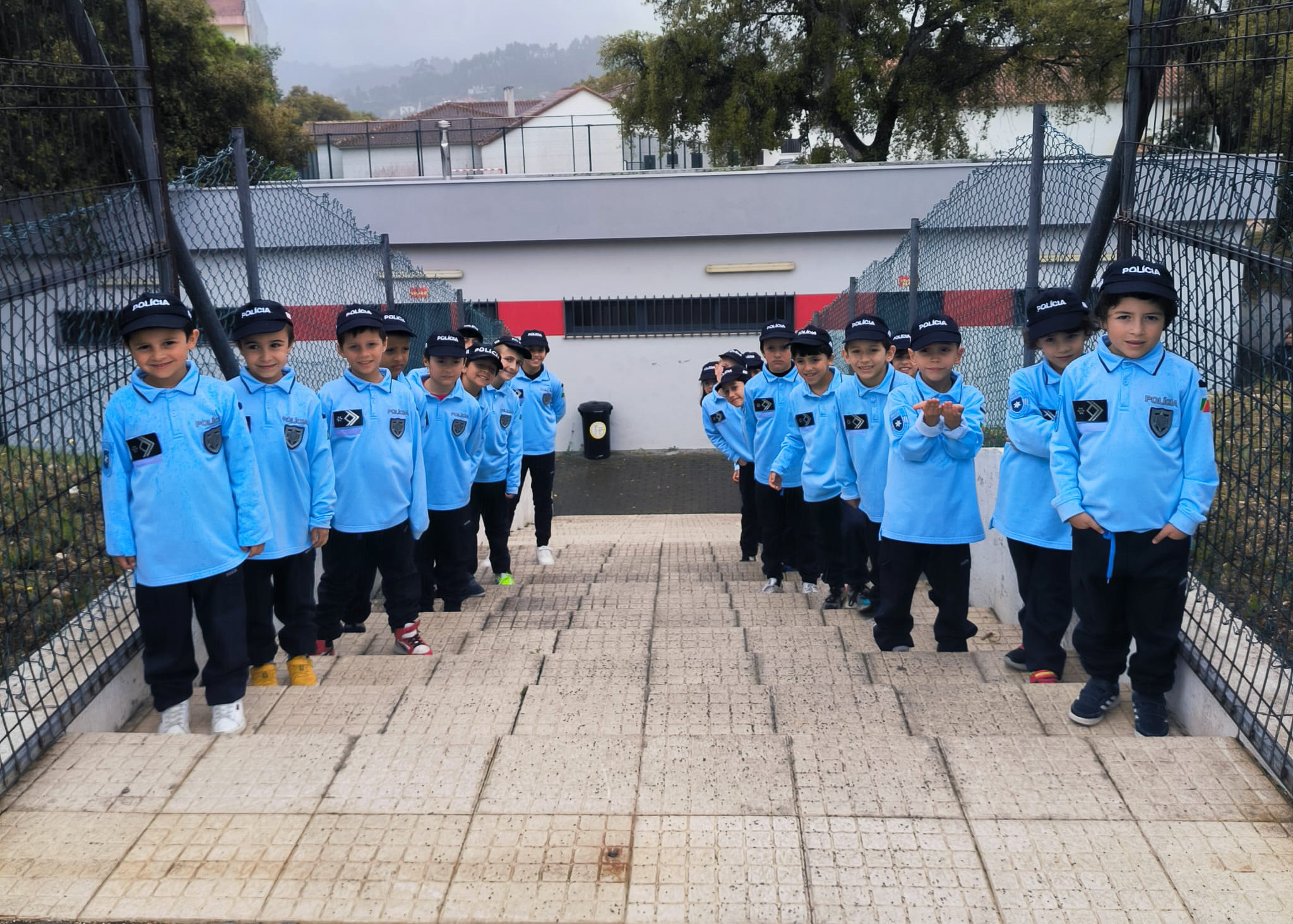 bofias-2 Minicraques do Atlético reforçaram... o efetivo da PSP de Ourém