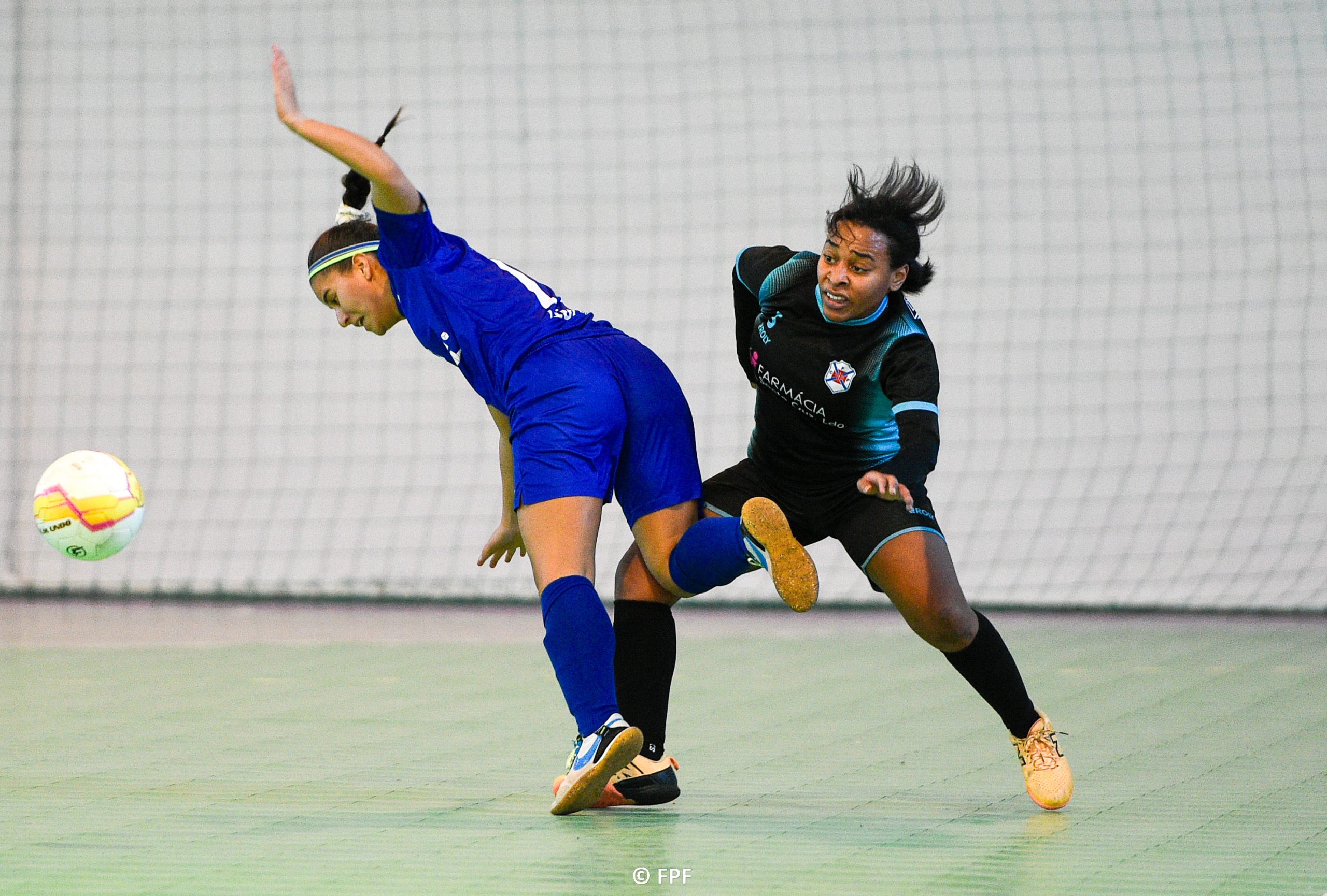 2024.12.21-futsal-feminino-taca-de-portugal-paulenses-juventude-ouriense-FPF-11-scaled Oureenses abafam líderes e sobem ao pódio