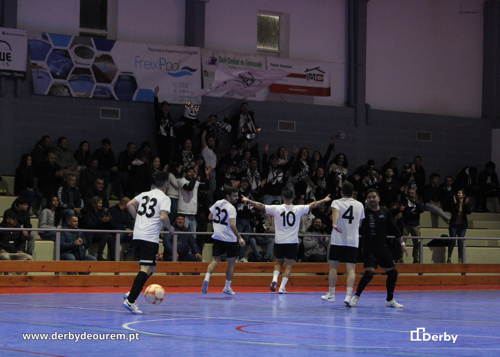 torneio-24h-cumeada-baile-munique-3 Torneio Futsal 24H Freixianda abriu inscrições com 1 150 'bolas' para oferecer