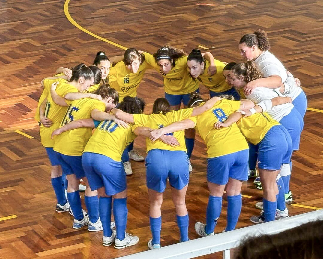 2026.03.15-futsal-feminino-golpilheira-campeao-distrital-5 Três oureenses campeãs de Leiria pelo Golpilheira